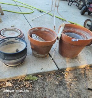 a163- planter pots - Image 1