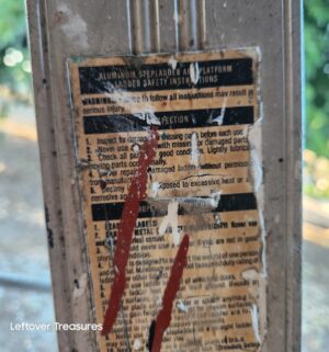 a168- 12 foot a frame ladder - Image 3