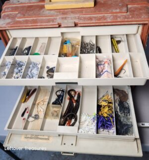 a185- Plano 777 tackle box w/ contents - Image 4