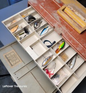 a185- Plano 777 tackle box w/ contents - Image 5