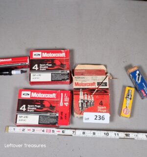 a236- unused spark plugs - Image 1
