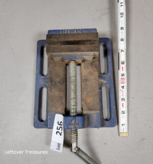 a256- IRWIN 4-inch drill press vise - Image 1