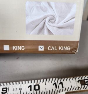 a259- Cal King Waterproof mattress pad - Image 2