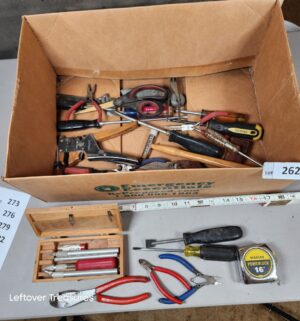 a262- box of misc tools - Image 1