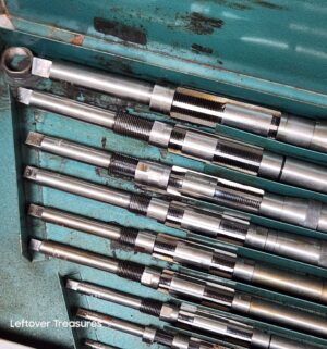 a266- Craftsman expandable or adjustable hand reamers - Image 2