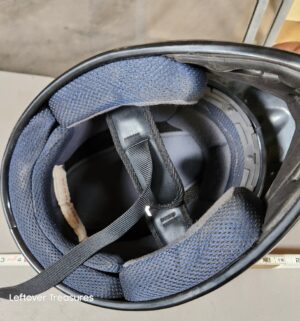 a276- Size XL riding helmet - Image 4