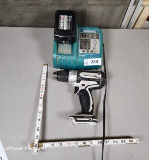 a280- Makita 18v drill. Works - Image 1