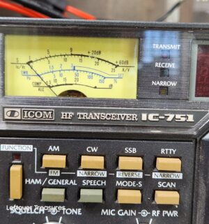 a290- Icom IC-751A High Frequency (HF) transceiver, a popular vintage ham radio model - Image 2