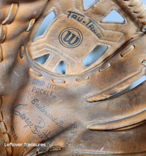 a311- 1970s baseball mitts - Image 4