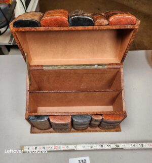a330- antique style stationery box - Image 2