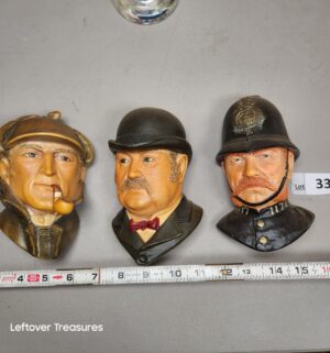 a334- vintage Bossons hand-painted chalkware wall hangings depict iconic characters like Sherlock Holmes and Dr. Watson - Image 1
