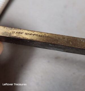 a345- vintage metal crucifix - Image 3