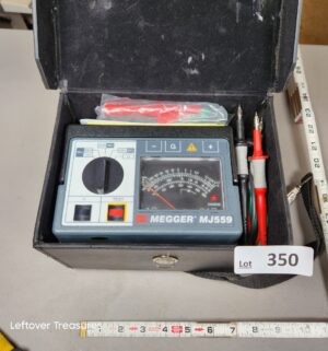 a350- Megger MJ559 analog insulation tester - Image 1