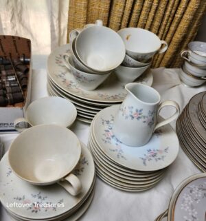 a380- Noritake Cookn Serve Belle Rose, Chelsea set - Image 5