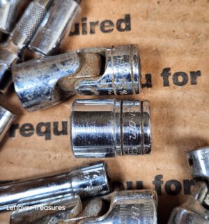 a388- Tray of snap sockets and tools - Image 3