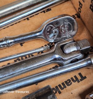 a389- snap on ratchet, extensions, screw drivers - Image 2