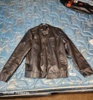 a440- Guess leather jacket Size XXL - Image 1