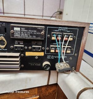 a451- vintage Sansui 661 stereo receiver. Powers on. Lights up - Image 8