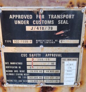 a452- (SEE VIDEO TOUR) 1980s used 20-foot shipping container. Car Parts not included - Image 5