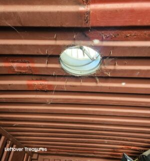 a452- (SEE VIDEO TOUR) 1980s used 20-foot shipping container. Car Parts not included - Image 14