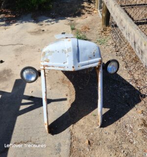 a457- salvaged presumably Ford 801 tractor. - Image 6