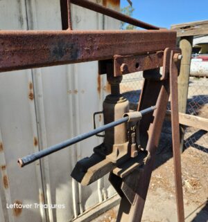 a458- Large portable engine hoist - Image 2