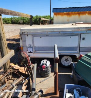 a459- (SEE VIDEO TOUR) 1980 Apache Camper Trailer. Clean Title. Pink Slip Transfer - Image 3