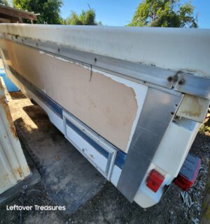 a459- (SEE VIDEO TOUR) 1980 Apache Camper Trailer. Clean Title. Pink Slip Transfer - Image 4