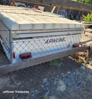 a459- (SEE VIDEO TOUR) 1980 Apache Camper Trailer. Clean Title. Pink Slip Transfer - Image 6