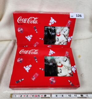 b126- 1993 Coca-Cola Light Set featuring polar bears and Coke bottles