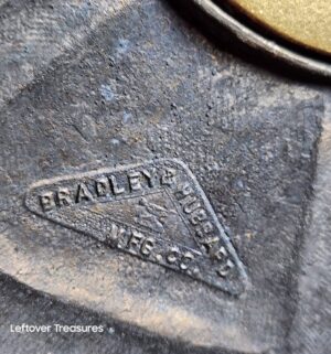 b157- 1920s Bradley & Hubbard Manufacturing Smoking Stand - Image 4