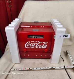 b218- vintage reproduction Coca-Cola Cooler Radio, model OTR-1949 - Image 1