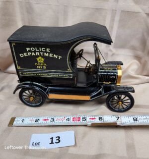 c13- Franklin Mint diecast 1:16 scale replica of a Ford Model T police patrol wagon