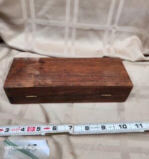 c45- vintage, hand-carved teak wood jewelry trinket box - Image 4