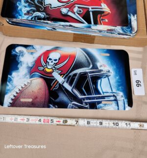 c66- Buccaneers. Metal License Plate Cover