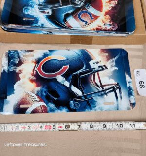 c68- Chicago Bears. Metal License Plate Cover