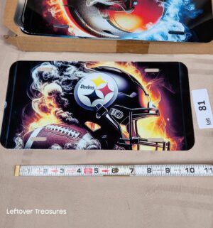 c81- Pittsburgh Steelers. Metal License Plate Cover