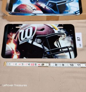 c87- Washington Commanders. Metal License Plate Cover