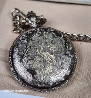 c122- vintage Dufonte by Lucien Piccard silver-tone quartz pocket watch - Image 4