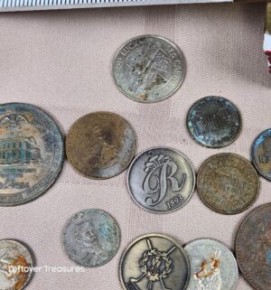 c127- vintage foreign coins, tokens - Image 4