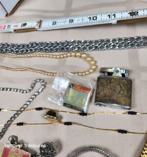 c129- Jewelry, Pin Collection - Image 4
