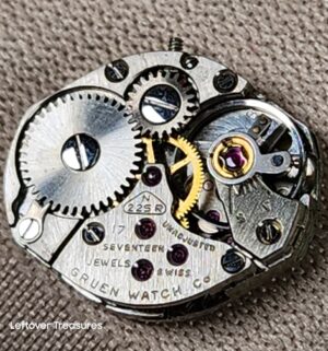 c138- vintage Gruen Precision wristwatch. 10k Rolled Gold Plated. 10k gold filled wrist - Image 6