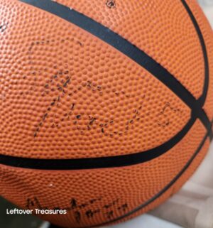 c141- Autographed Spalding NBA Basketball w/ case. NO COA - Image 8