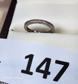 c147- antique 925 silver ring w/ cz stone eternity band