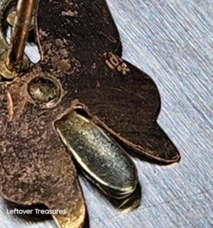 c149- 10k gold Black Hills Gold butterfly earrings. Acid Tested - Image 4