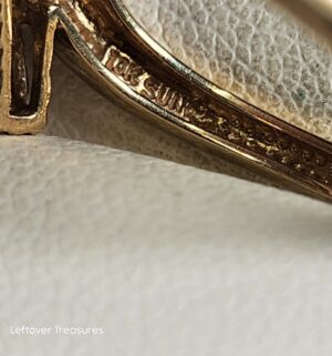 c154- 10k yellow gold bypass band featuring a channel-set row of clear diamonds. Gold/Diamonds Tested - Image 4