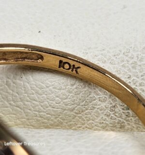 c155- 10k two-tone gold ring features a twisted knot design with pave-set diamonds. Gold/Diamonds Tested - Image 3