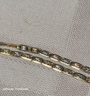 c156- 14k gold Dolphin Earring & Necklace Set. Gold Acid tested - Image 4