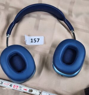 c157- Headphones, no charger. Casio watch - Image 3