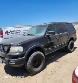 c164- 2004 Ford Expedition. Eddie Bauer Sport Utility 4D. V8, 5.4L. Automatic. 2WD. Does not run. Sold w/ Pink Slip Clean Title
